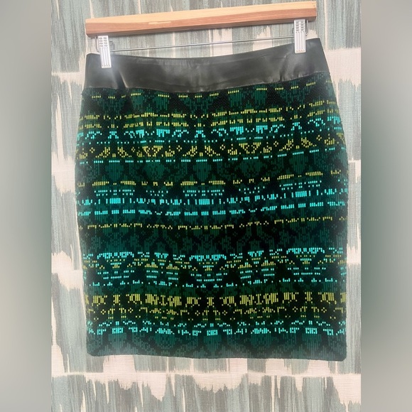 Akris Punto - Tribal mini skirt with faux leather trim at waist- 6 - Picture 3 of 10